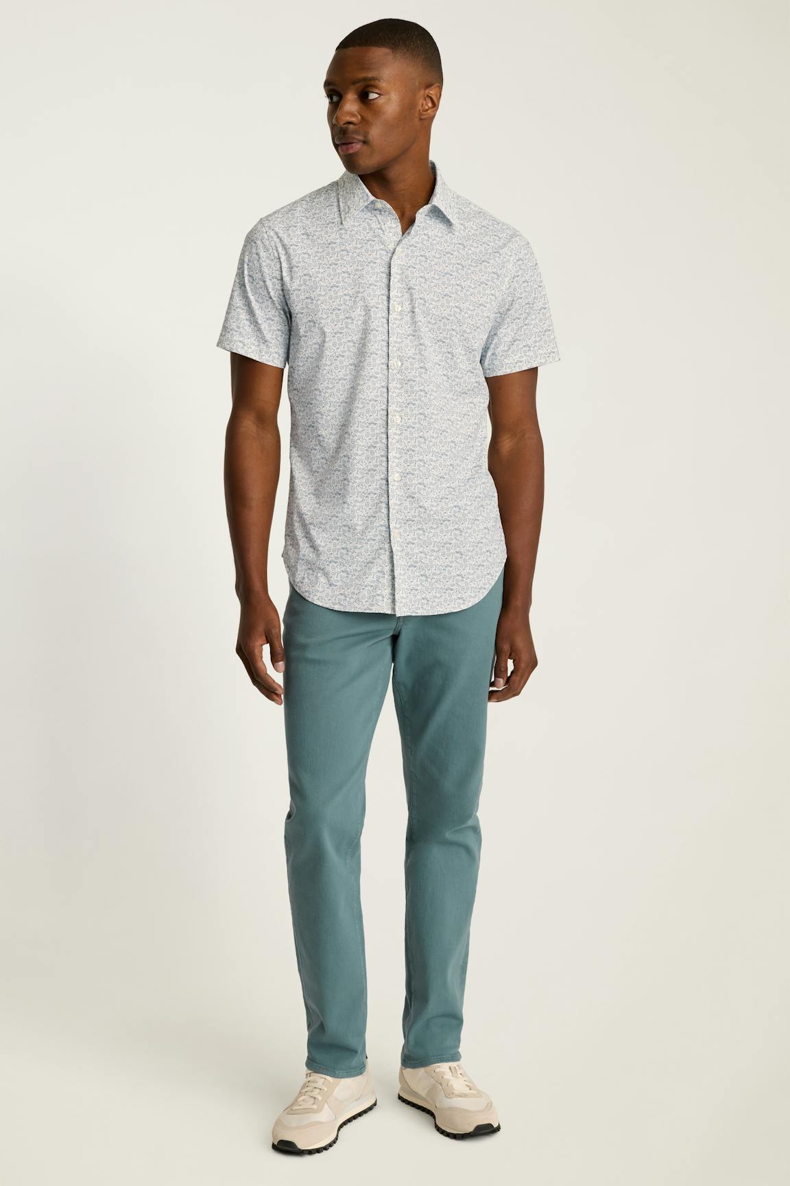 Travel Jeans / Bonobos On Sale