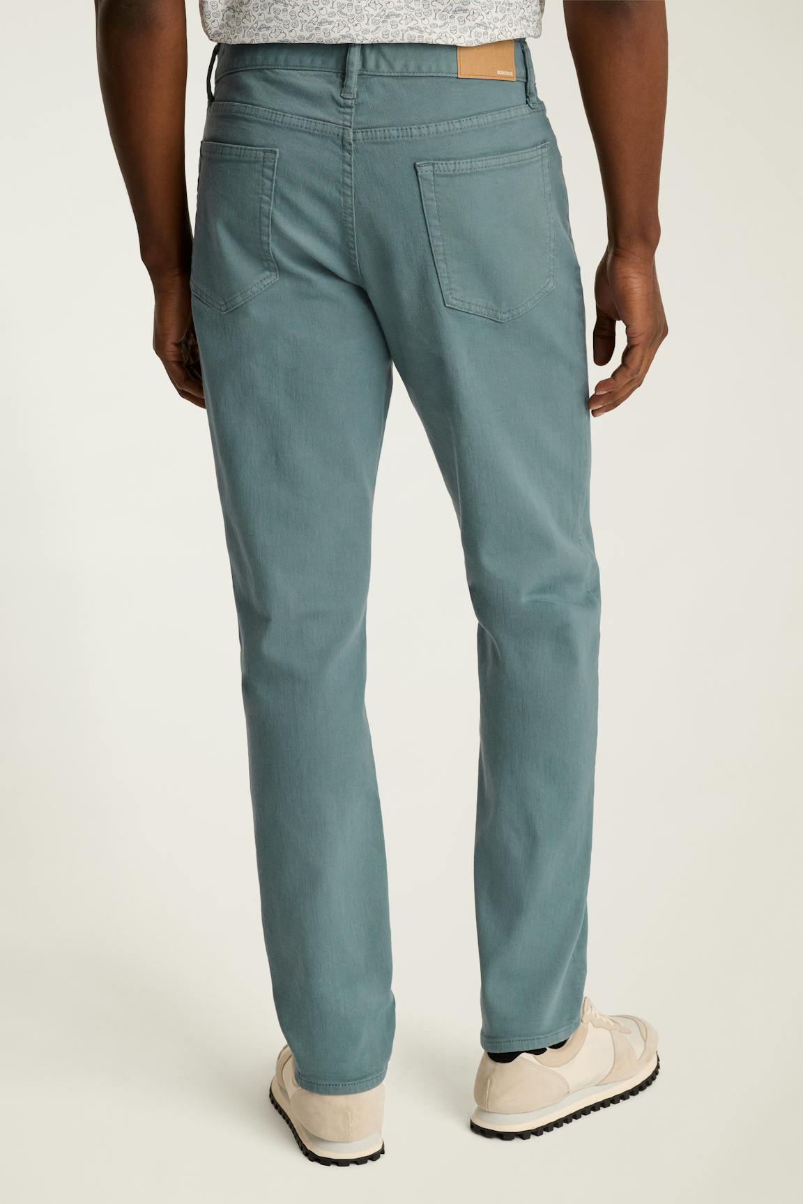 Travel Jeans / Bonobos On Sale