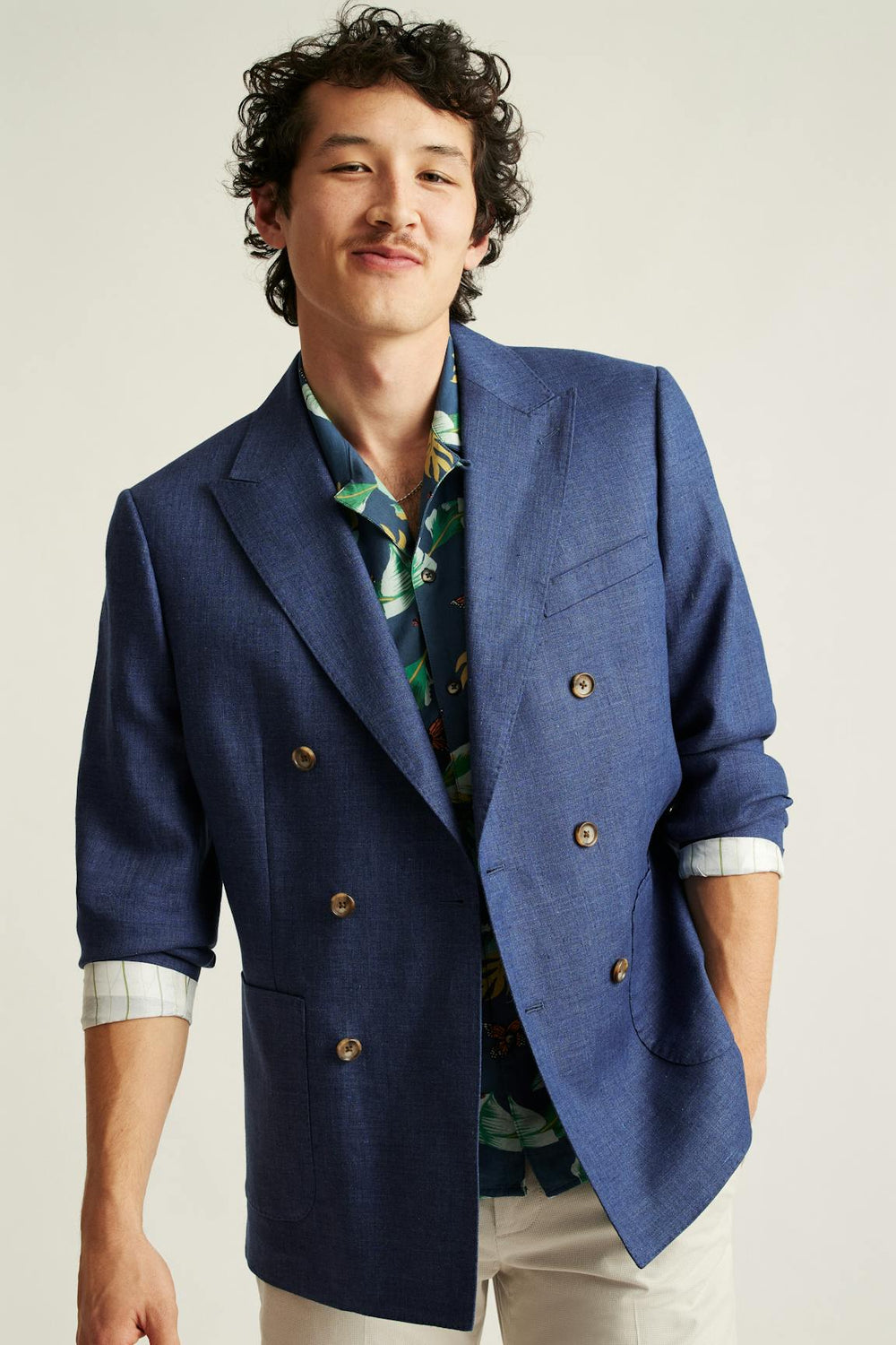 Jetsetter Italian Linen Double Breasted Blazer / Bonobos For Sale