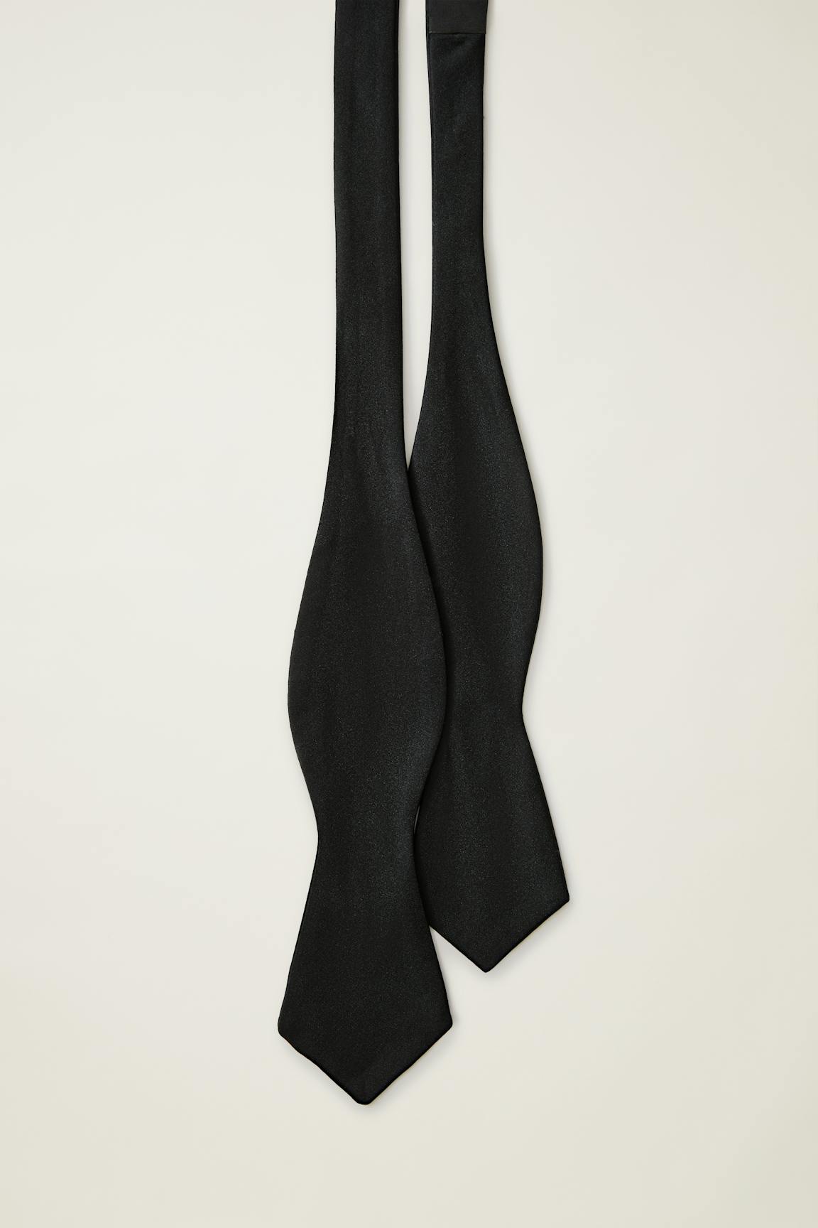 Satin Empire Tuxedo Bowtie / Bonobos Discount