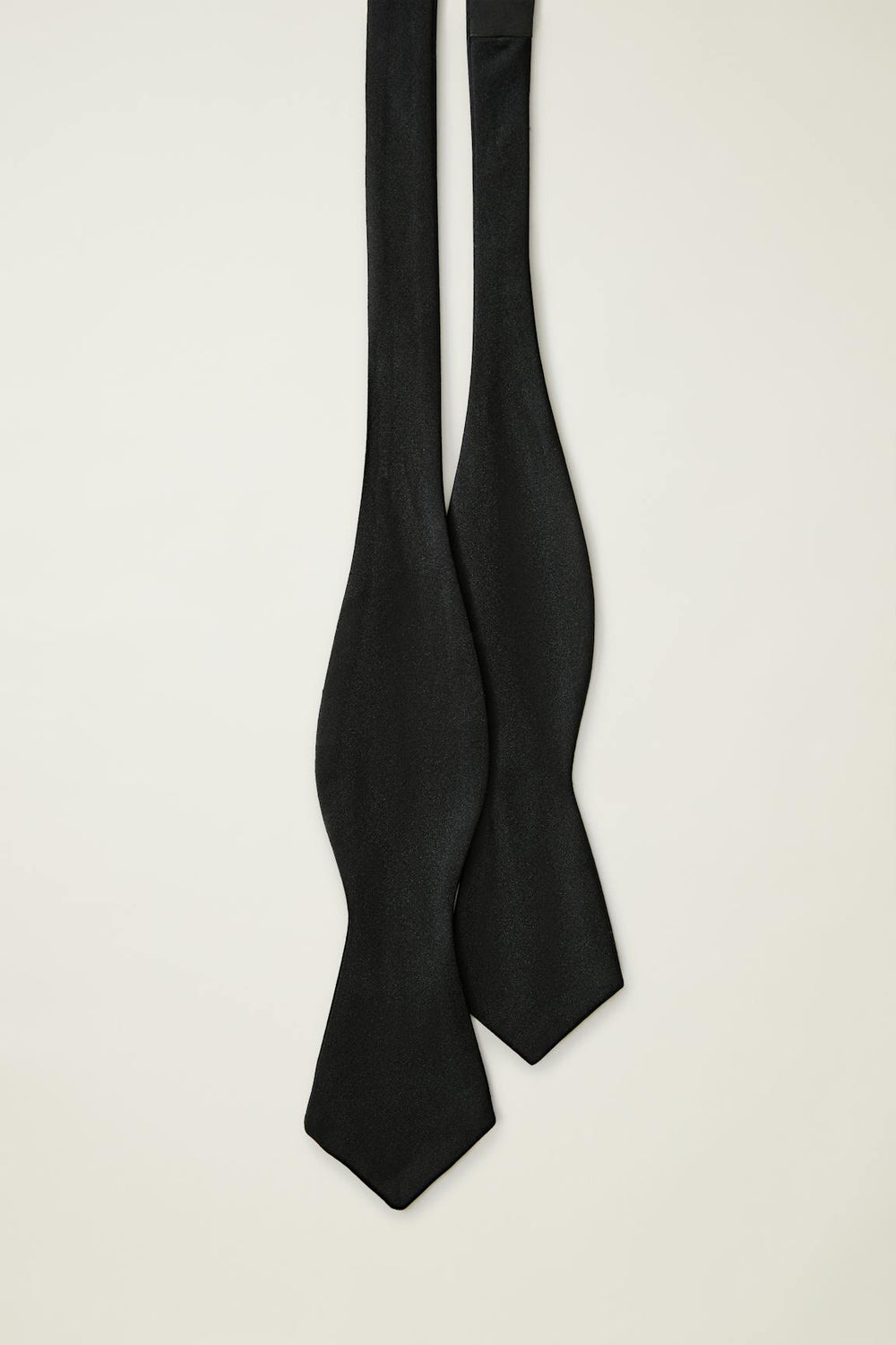 Satin Empire Tuxedo Bowtie / Bonobos Discount