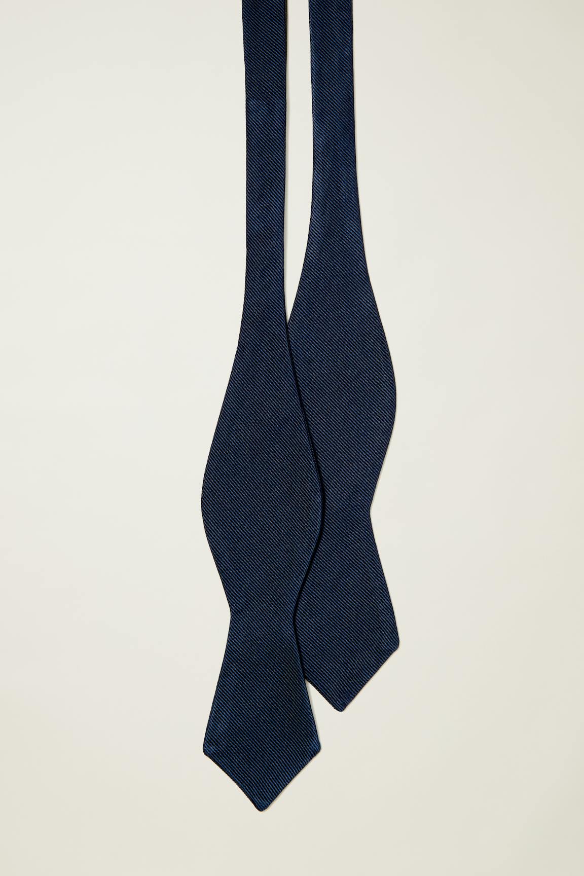 Premium Bowtie / Bonobos On Sale